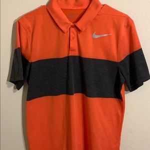Men’s Medium Nike Golf Shirt